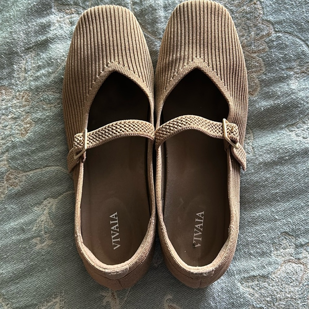Cute, in trend, Vivala Mary Jane’s.